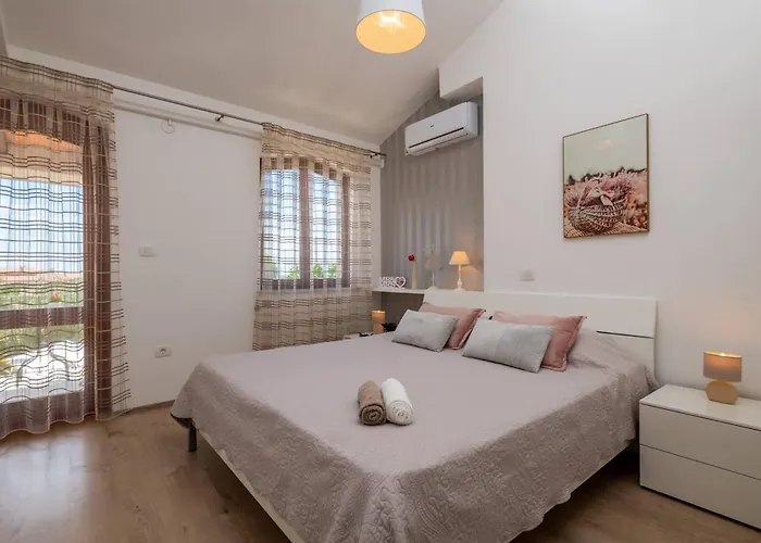 Villa Pietra *