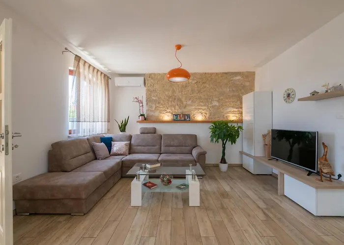 Pietra Villa *