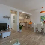 Pietra *
